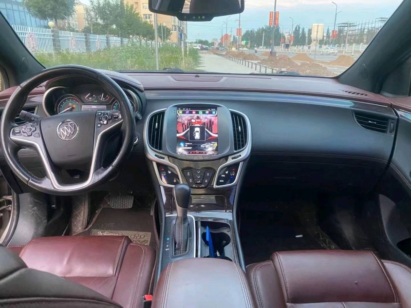 邢台14年别克君越8