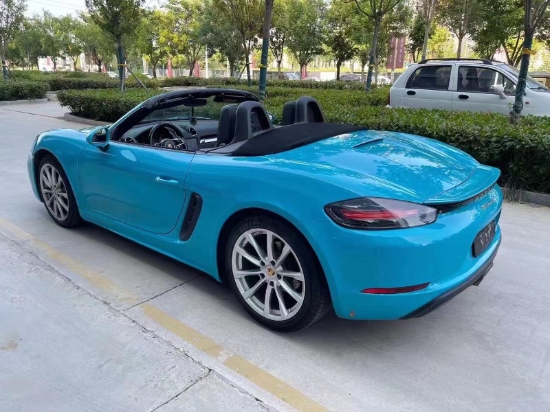 济宁16年保时捷7186