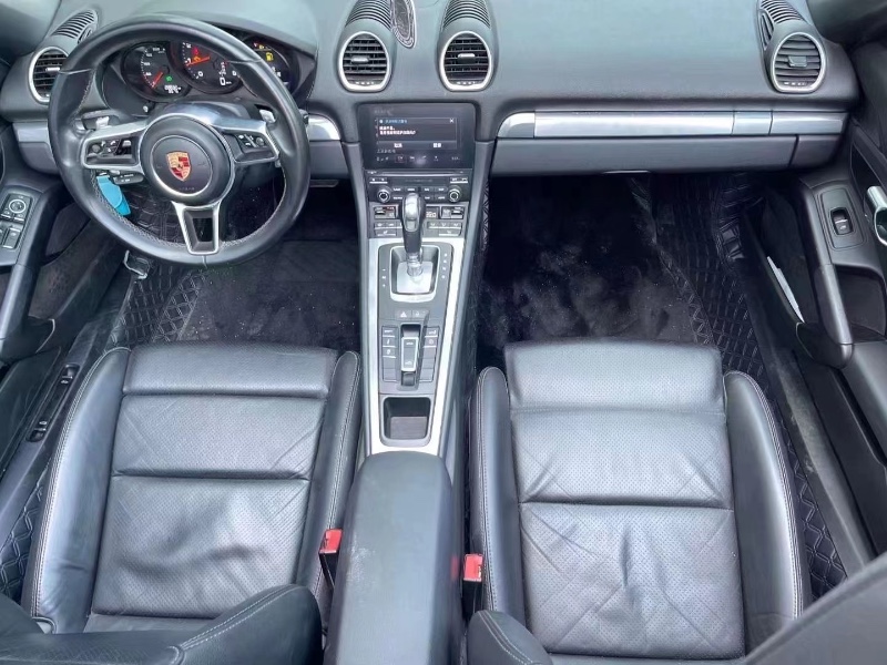 济宁16年保时捷7187