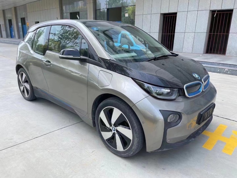 济宁16年宝马i33