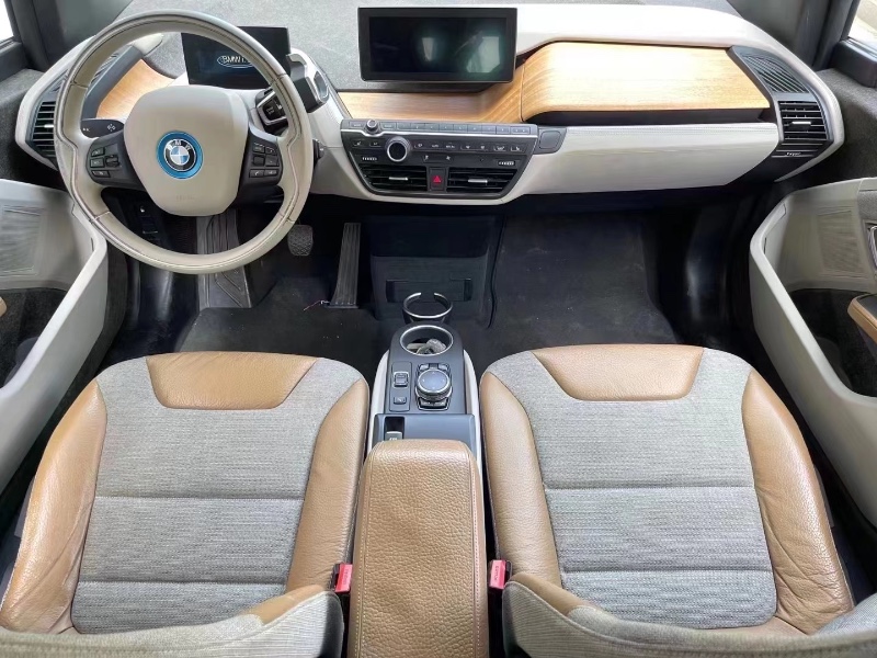 济宁16年宝马i39