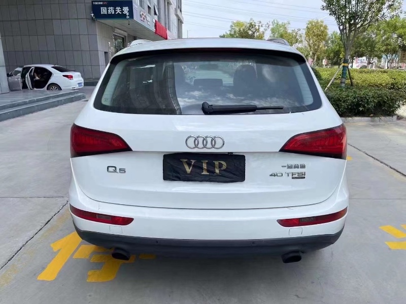 济宁14年奥迪Q54