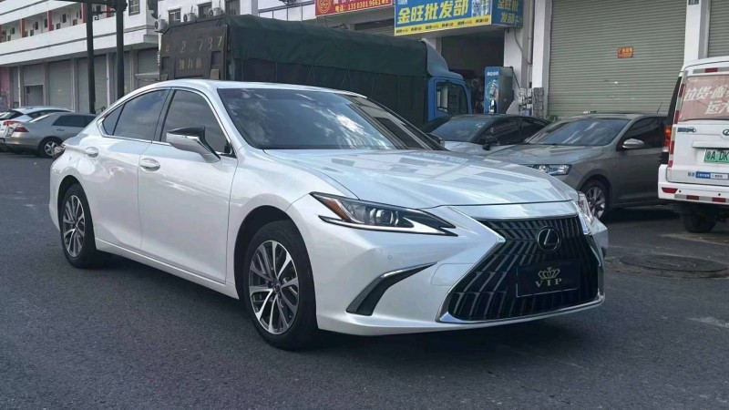 珠海22年雷克萨斯ES2