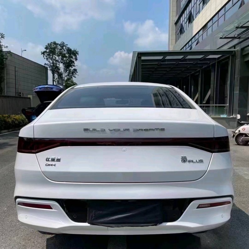 成都23年比亚迪秦5