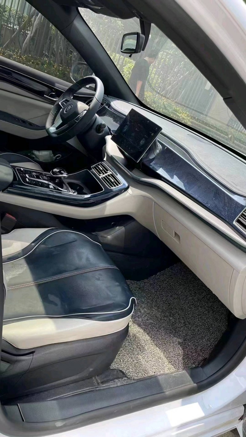 成都23年比亚迪秦7