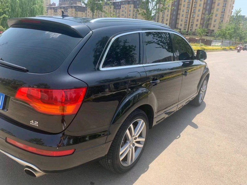 济南11年奥迪Q75