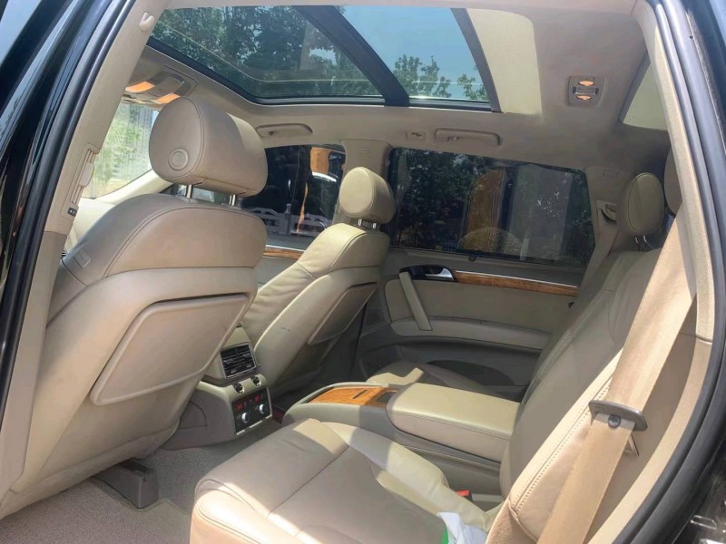 济南11年奥迪Q76