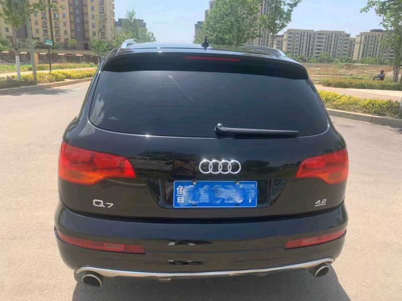 济南11年奥迪Q78