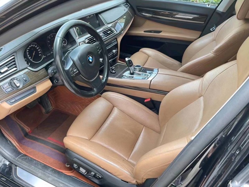 济宁14年宝马7系9