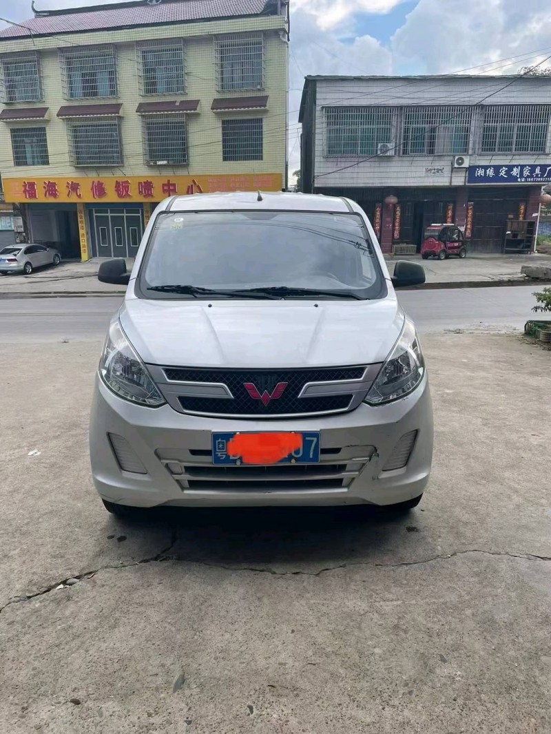 邵陽19年五菱汽車榮光V1