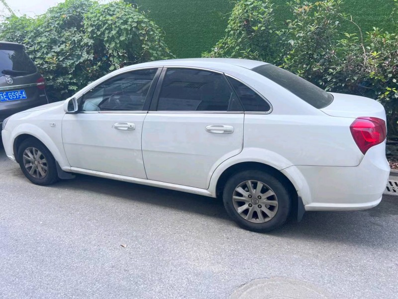 苏州15年别克凯越2