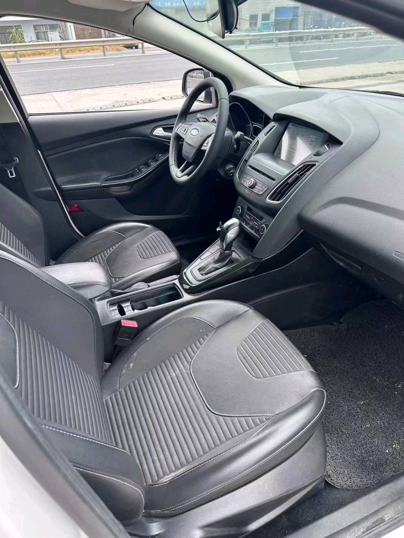 常州18年福特福克斯5