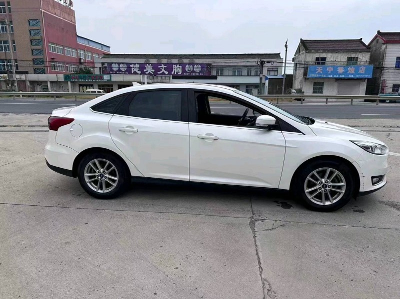 常州18年福特福克斯7