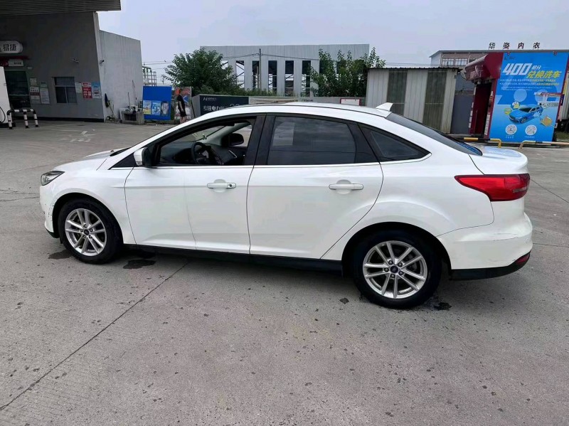 常州18年福特福克斯9