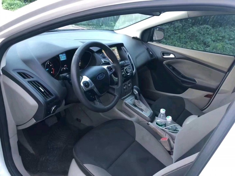 邢台14年福特福克斯7