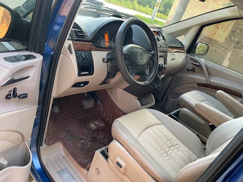 邯郸11年奔驰唯雅诺9