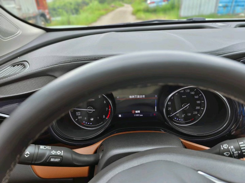 湖州22年别克昂科拉4