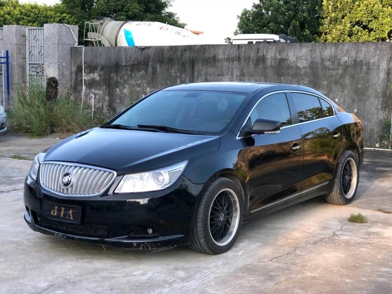 珠海12年别克君越6