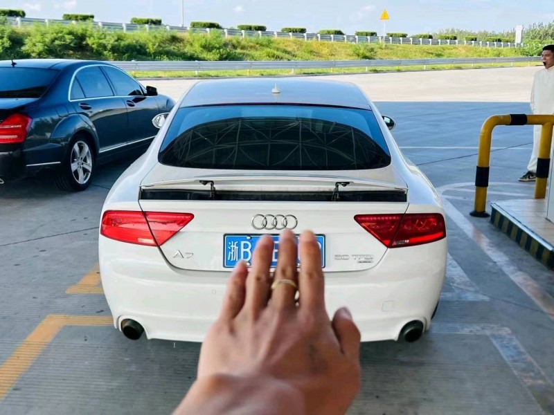 东营15年奥迪A7L7