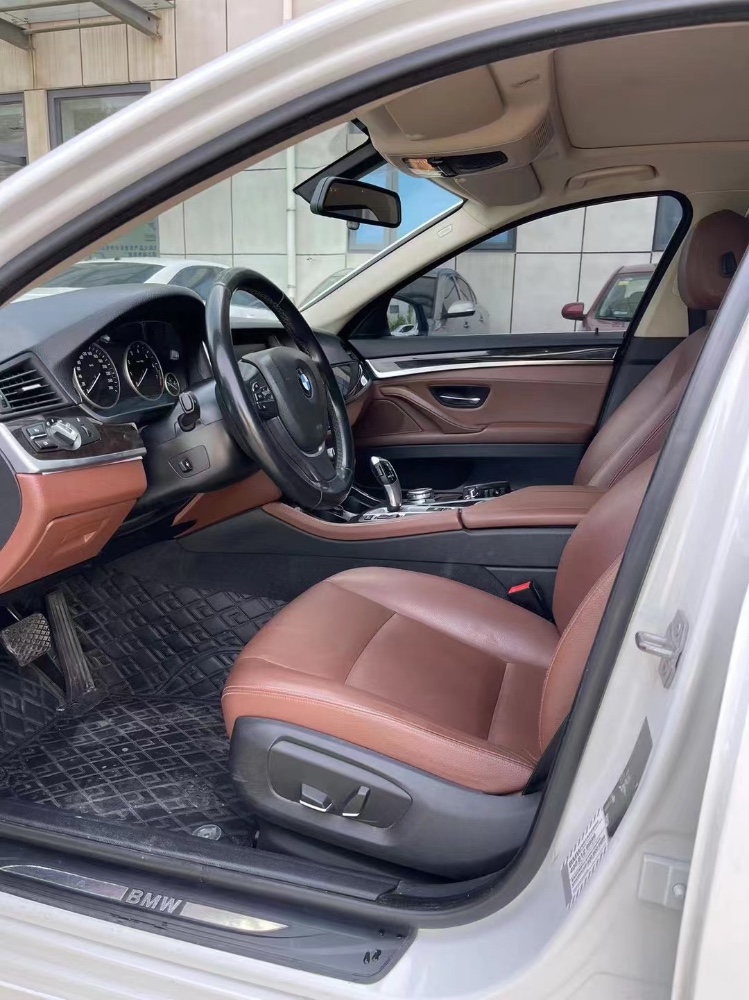 济南16年宝马5系3