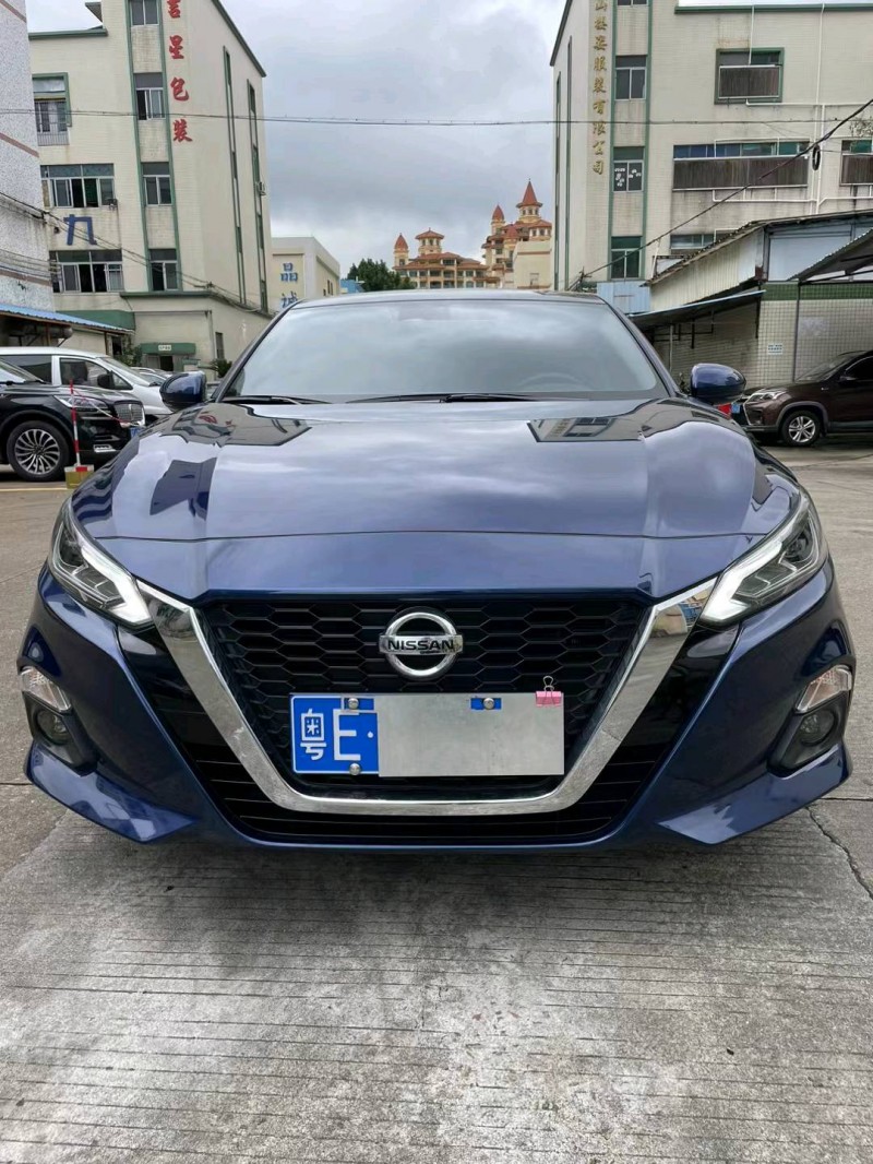 中山22年日产天籁1