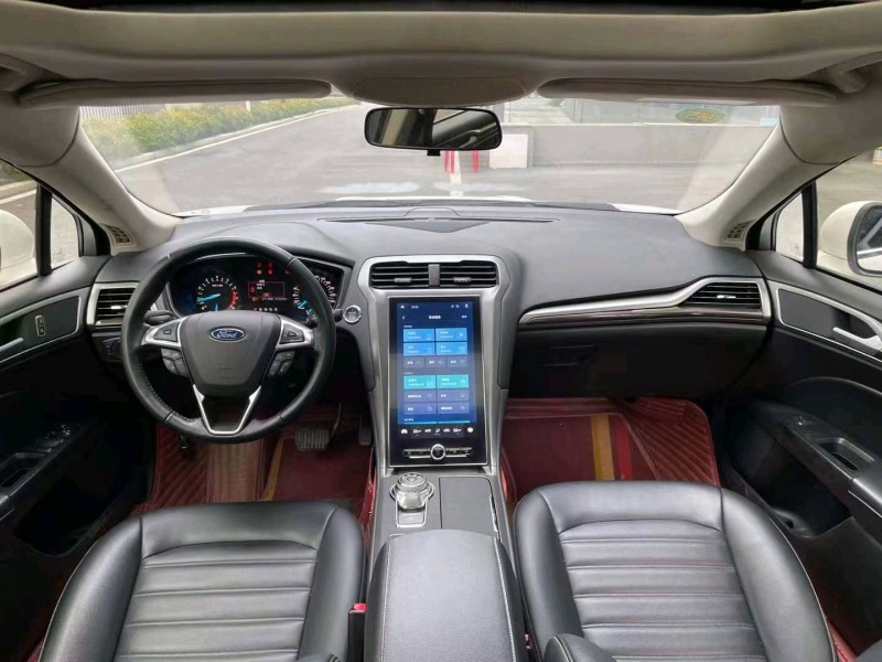 成都20年福特蒙迪欧8