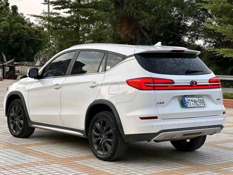 珠海19年比亚迪宋6