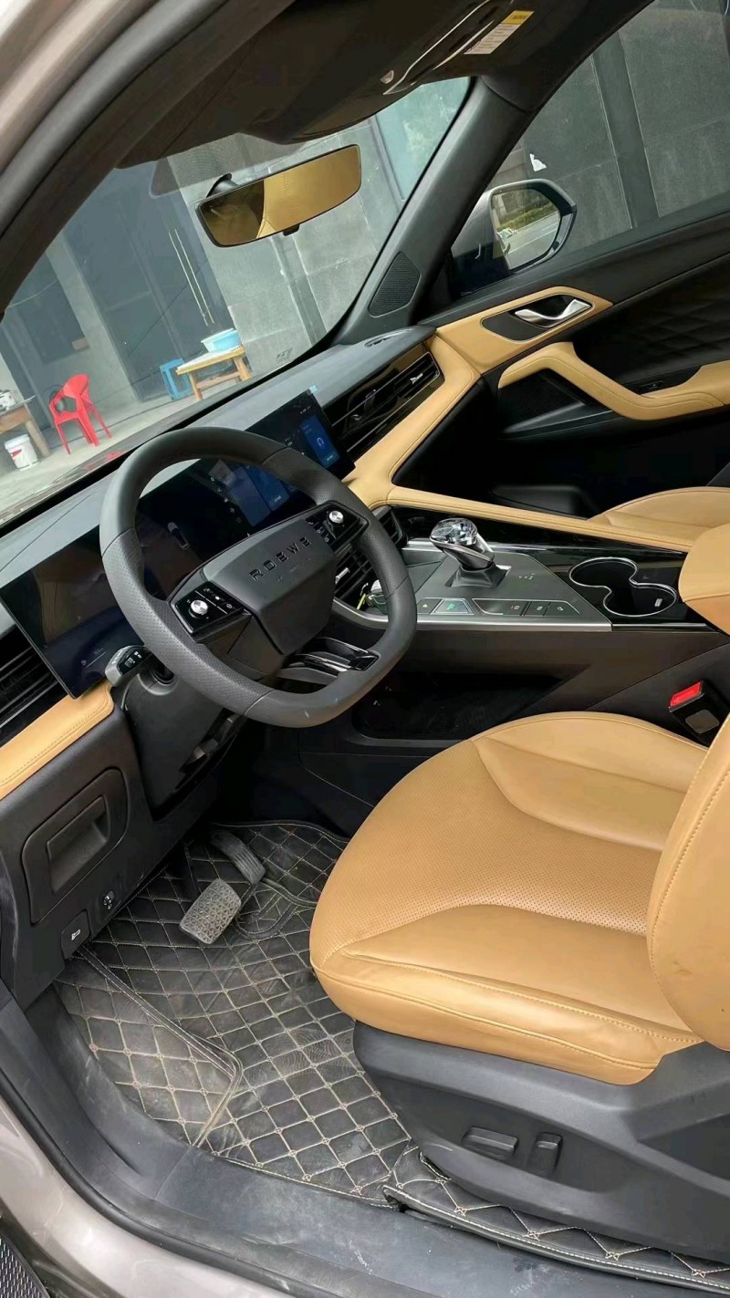 成都22年荣威RX55