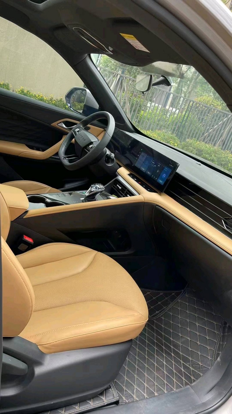 成都22年荣威RX56