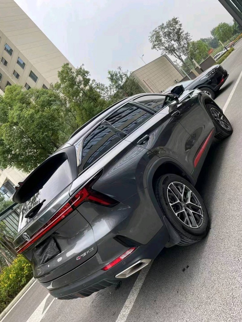 成都22年长安汽车CS754