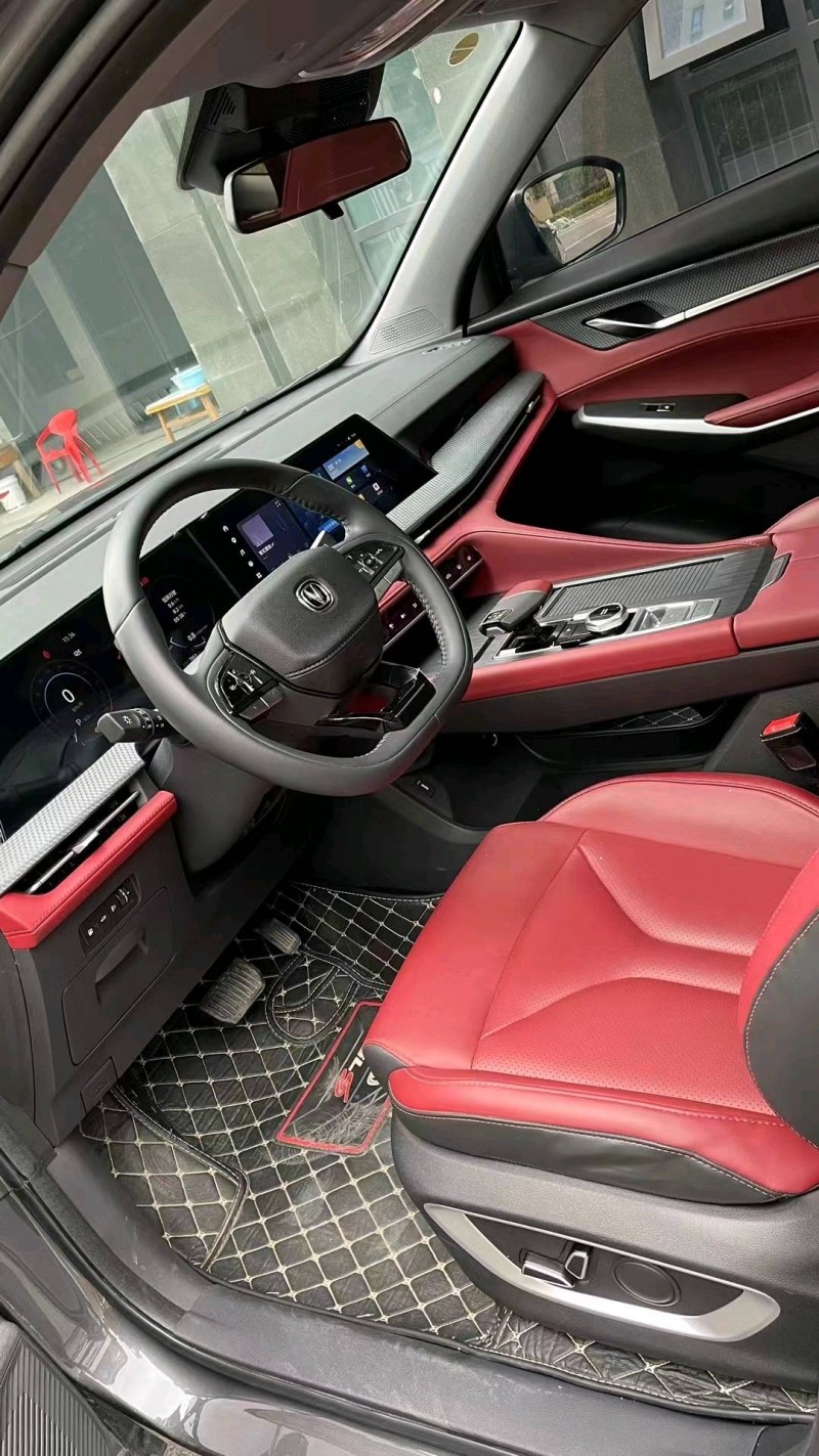 成都22年长安汽车CS756