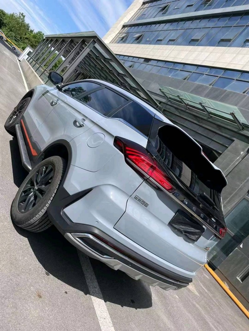 成都22年吉利博越4