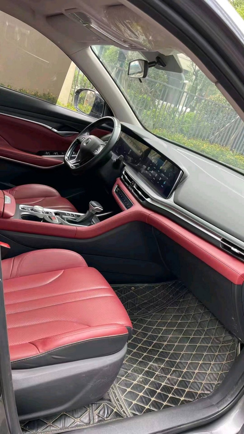 成都21年长安汽车CS757