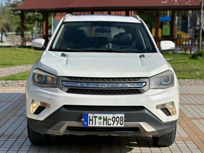 珠海16年长安汽车CS751