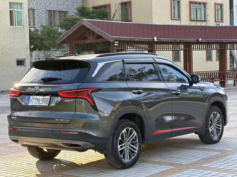 汕头21年长安汽车CS755