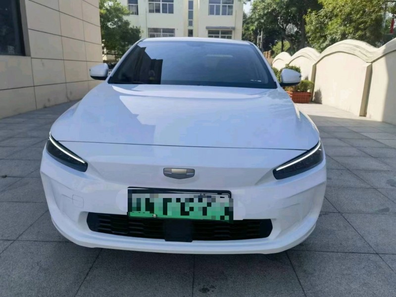 保定22年吉利几何1