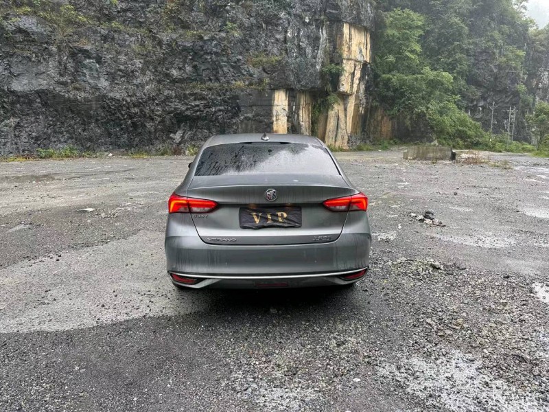 邯郸22年别克威朗4