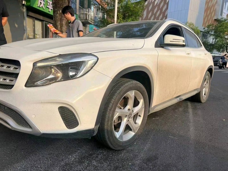 东营19年奔驰GLA2