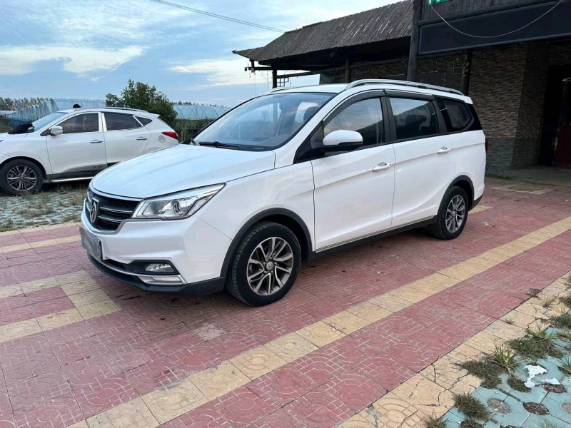 徐州19年寶駿7303