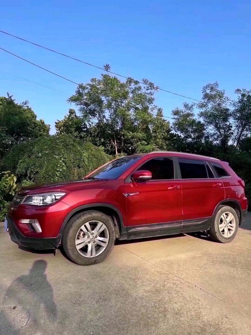 东营16年长安汽车CS756