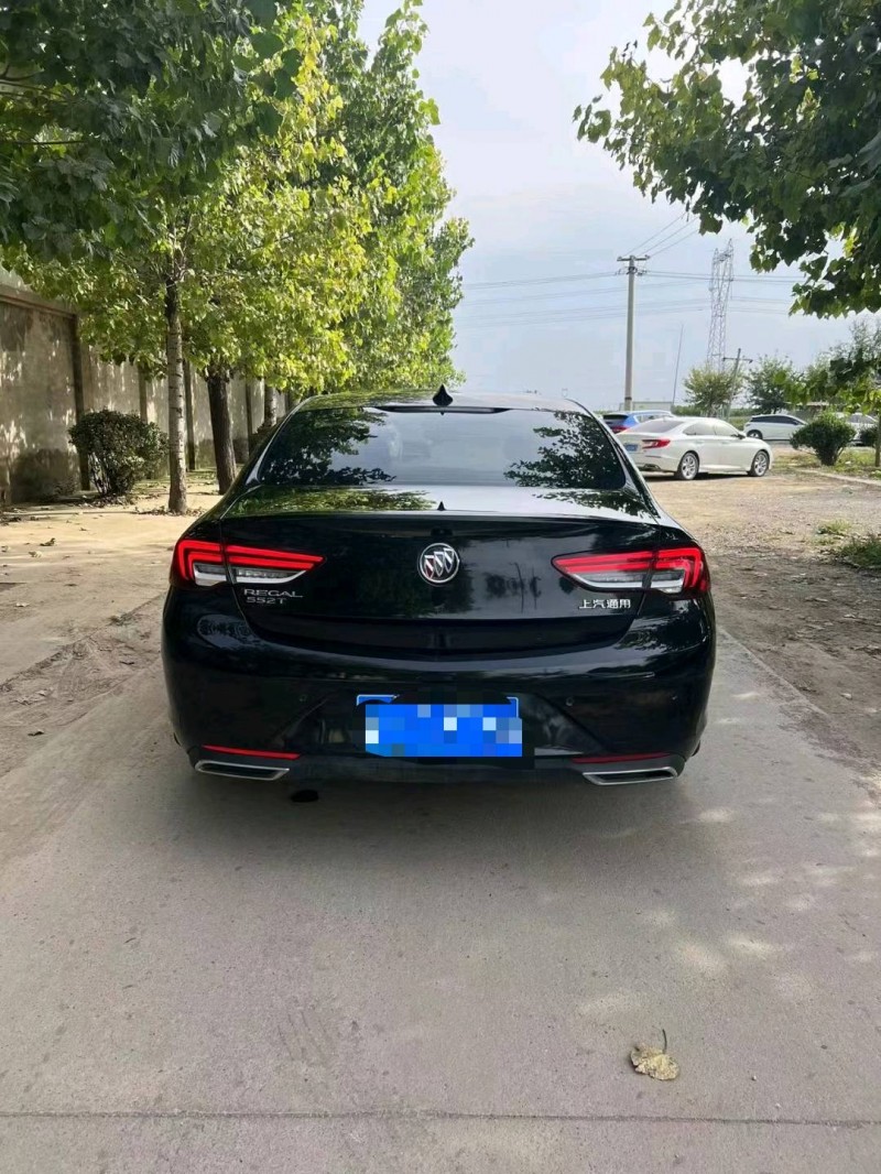 保定21年别克君威9