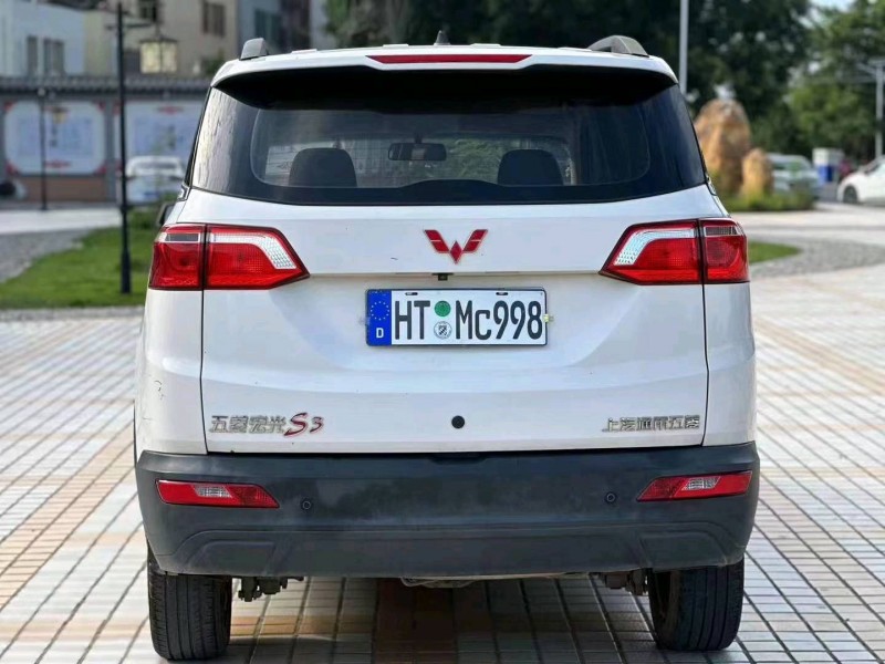 汕頭18年五菱汽車宏光S36