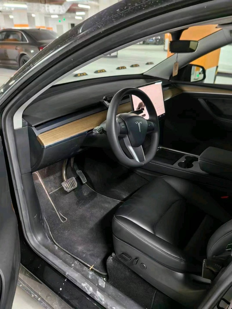 重慶22年特斯拉MODEL Y4