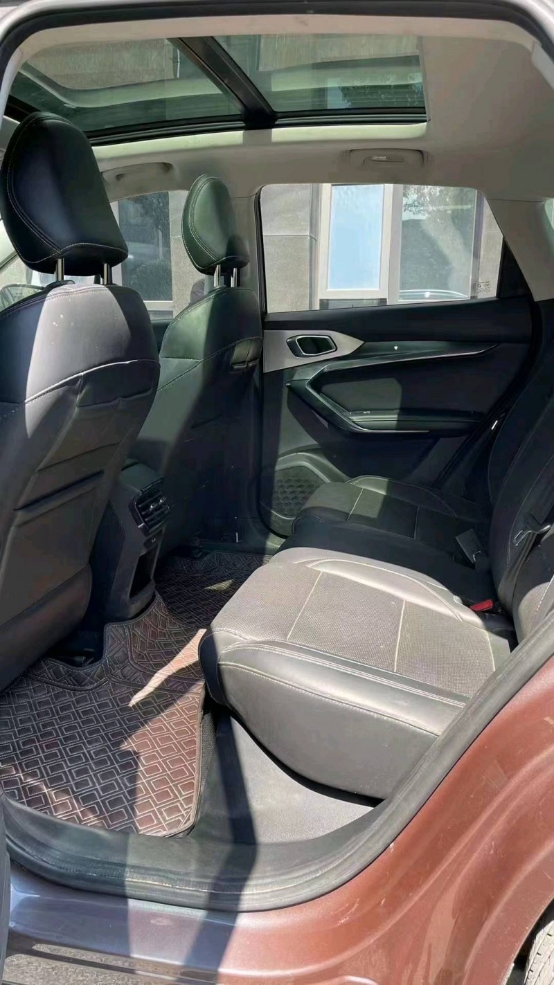 成都22年名爵ONE7