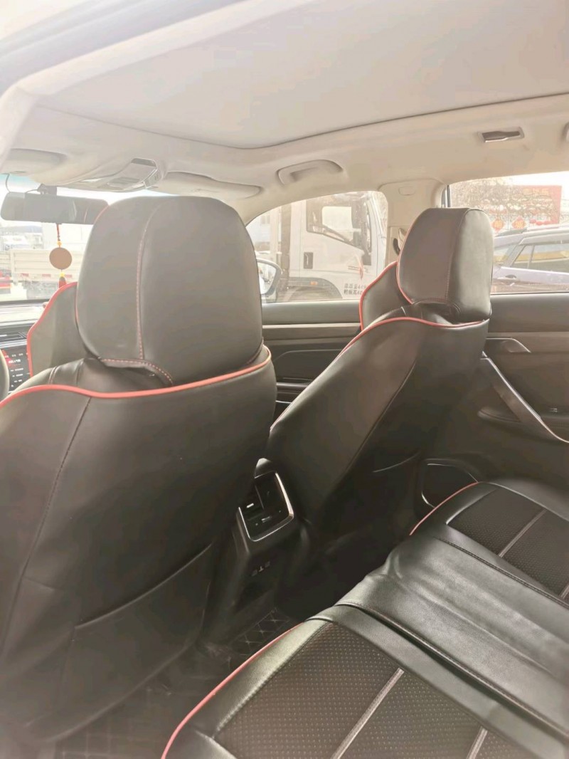 保定20年吉利博越5