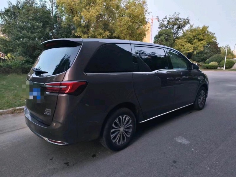 东营23年别克GL84