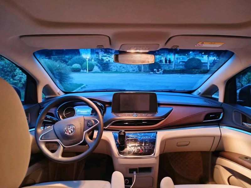 东营23年别克GL86