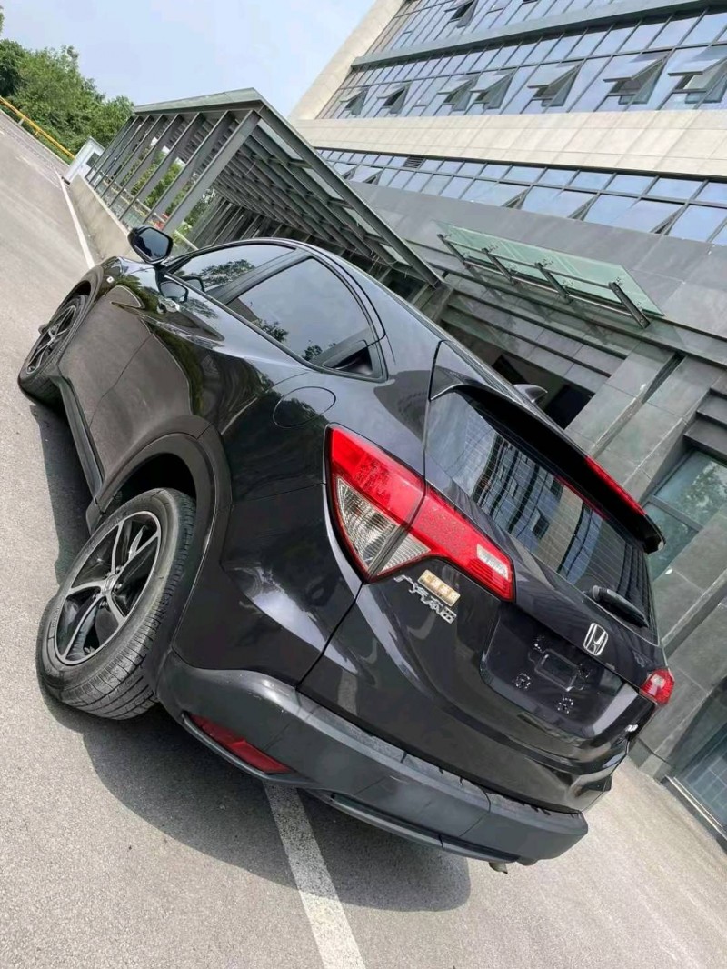 成都21年本田缤智4