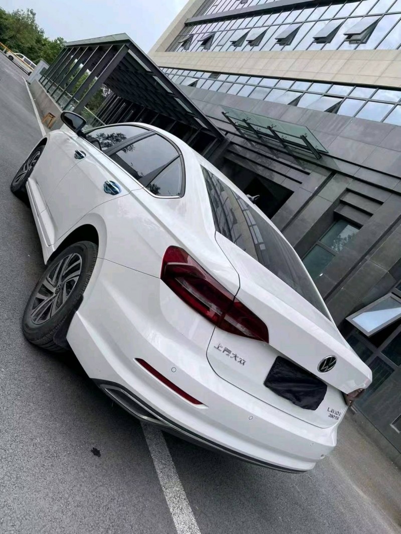 成都22年大众朗逸4