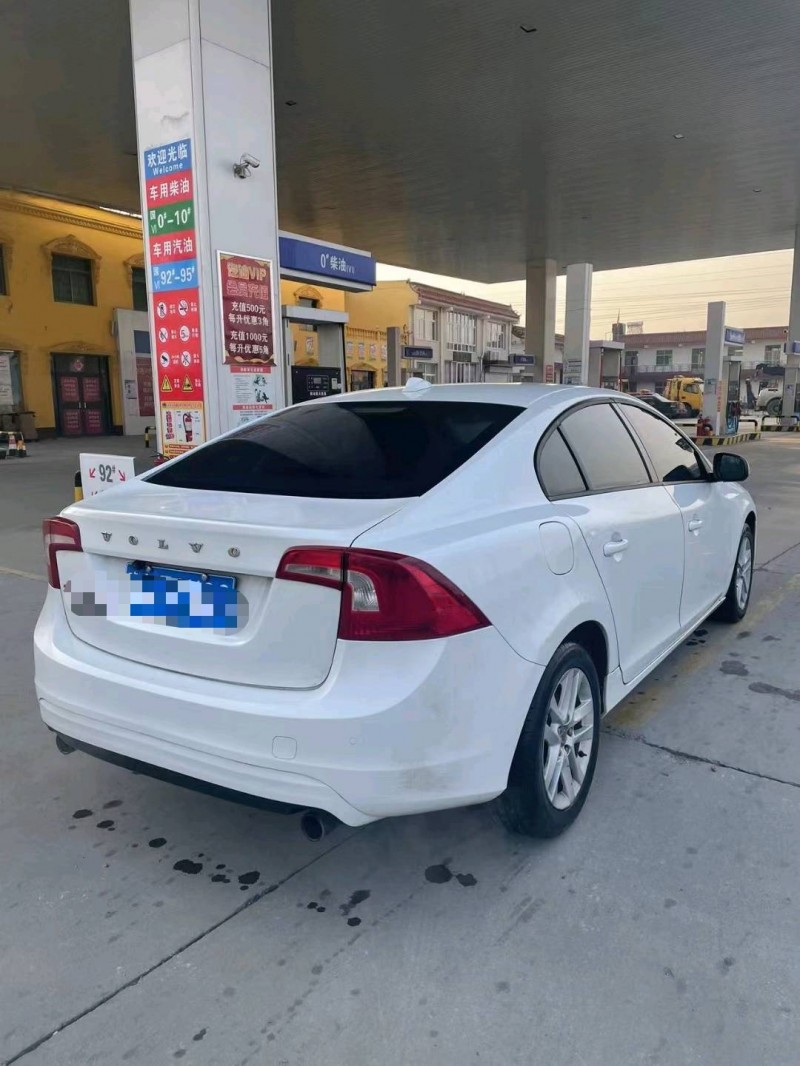 保定15年沃尔沃S60L7